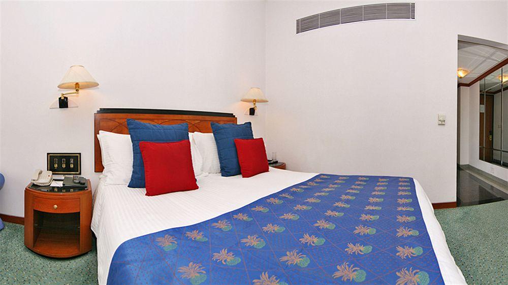 Hotel Marine Plaza Bombaj Exteriér fotografie